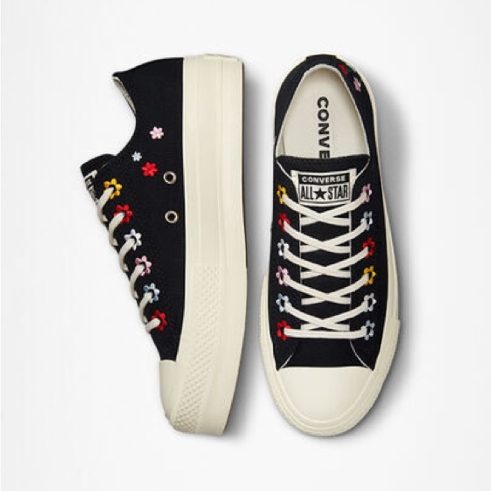 Converse Womens Black Floral-Embroidered Low Top Sneakers Sz 9 Women's - Picture 2 of 15